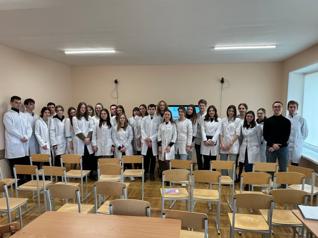 Наука і знання –це те, чим живуть студенти ПДМУ / Science and knowledge are what PSMU students live for.