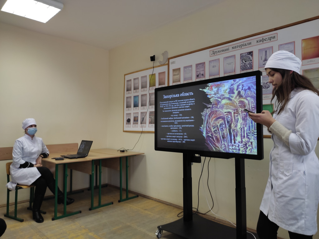 Голодомор , який призвів до небачених безневинних жертв.