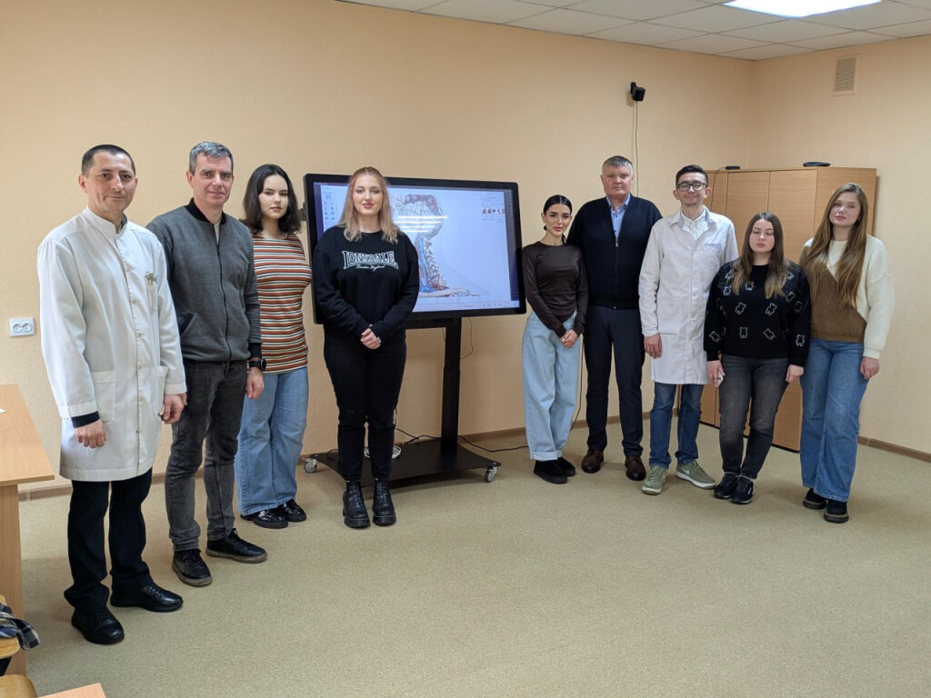 Освітній захід для лікарів-інтернів: анатомія та «Медіон».