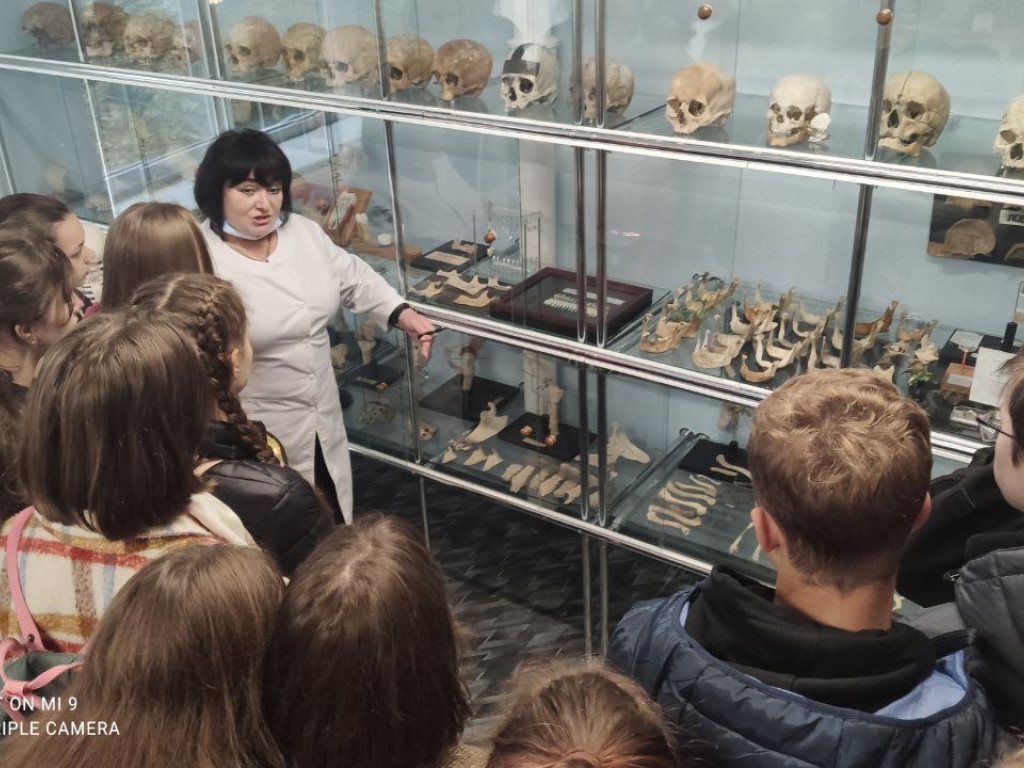 ІНТЕГРАТИВНЕ ЗАНЯТТЯ-ЕКСКУРСІЯ У ВИГЛЯДІ ПРОФІЛЬНОГО ЗАНУРЕННЯ НА КАФЕДРІ АНАТОМІЇ ЛЮДИНИ ПДМУ