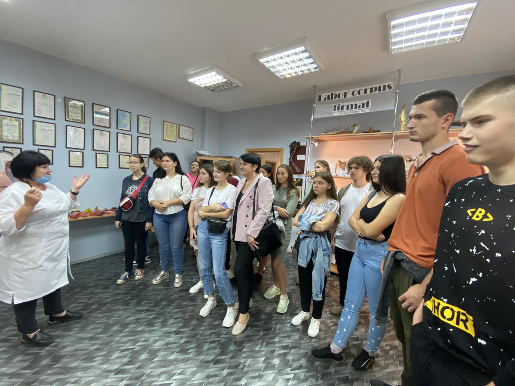 ІНТЕГРАТИВНЕ ЗАНЯТТЯ-ЕКСКУРСІЯ ДЛЯ МАЙБУТНІХ ЛІКАРІВ ТА ВЧИТЕЛІВ БІОЛОГІЇ.