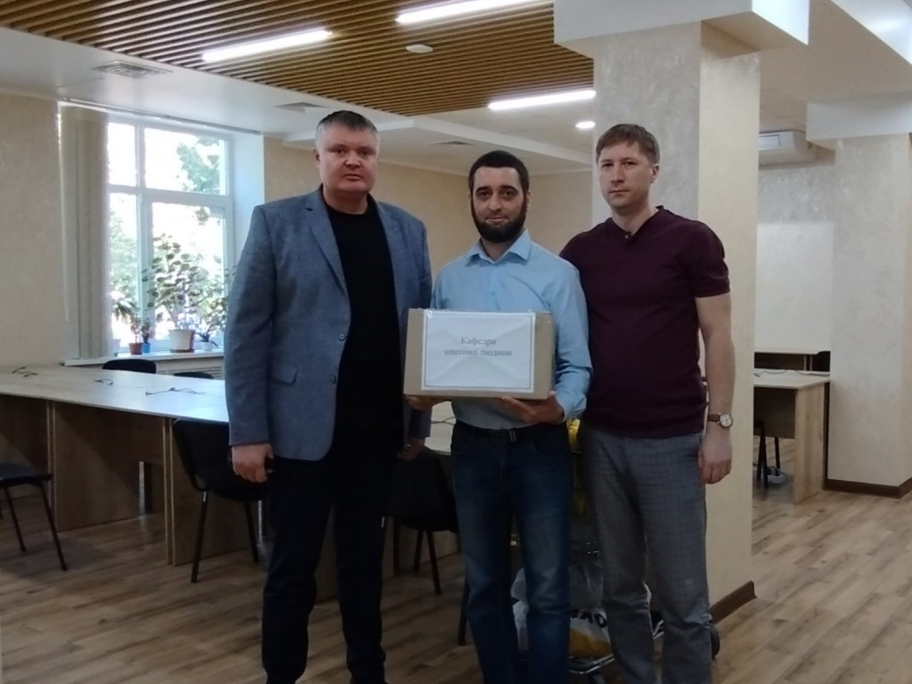 Кафедра анатомії людини долучилася до збору речей першої необхідності для підтримки воїнів ЗСУ