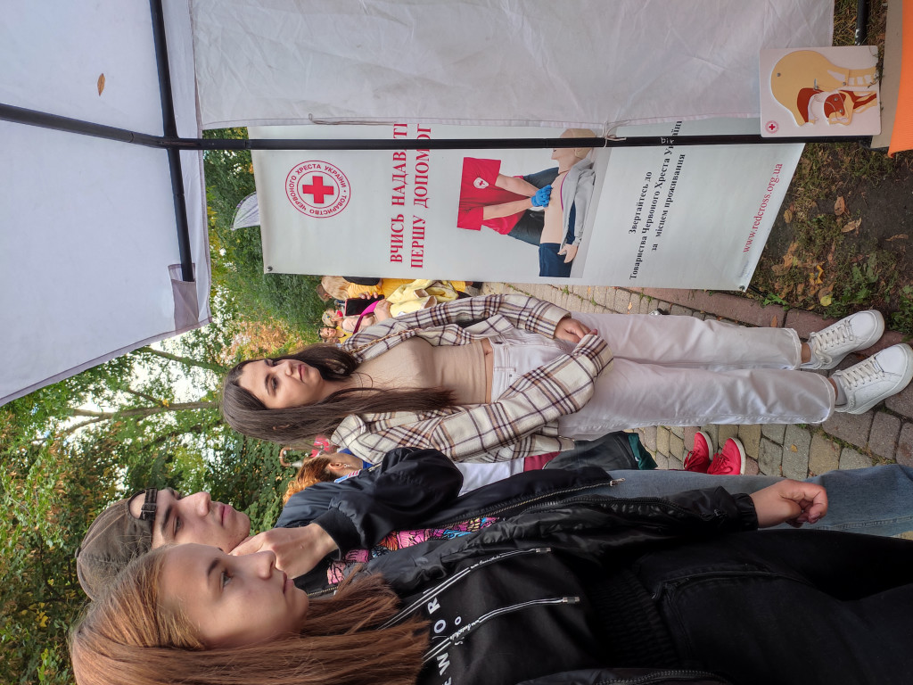 Навчись надавати першу медичну допомогу.