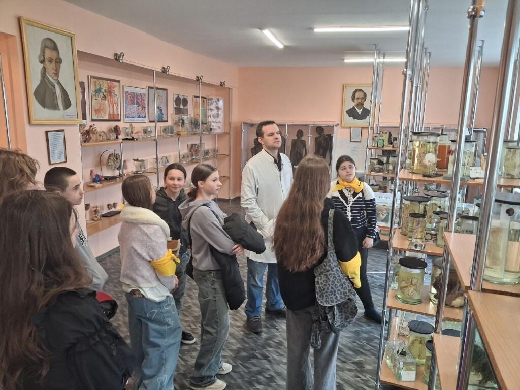 Освітня взаємодія задля майбутнього: учні Гожулівського НВК відвідали кафедру анатомії людини ПДМУ