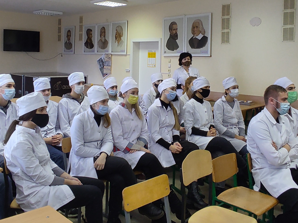 Голодомор , який призвів до небачених безневинних жертв.