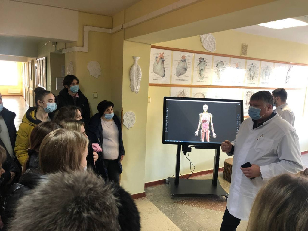 5 лютого 2022 року до «Дня відкритих дверей» проведено ознайомлення майбутніх абітурієнтів з кафедрою анатомії людини