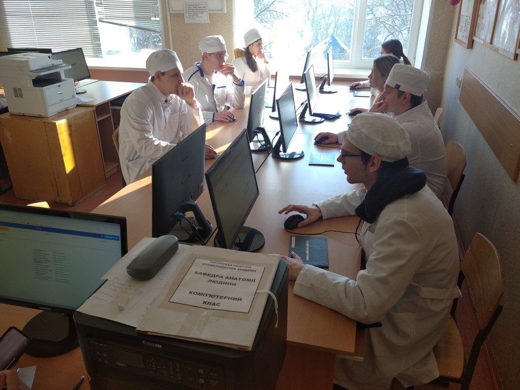 Вітаємо здобувачів вищої медичної освіти з успішним складанням іспиту по Анатомії