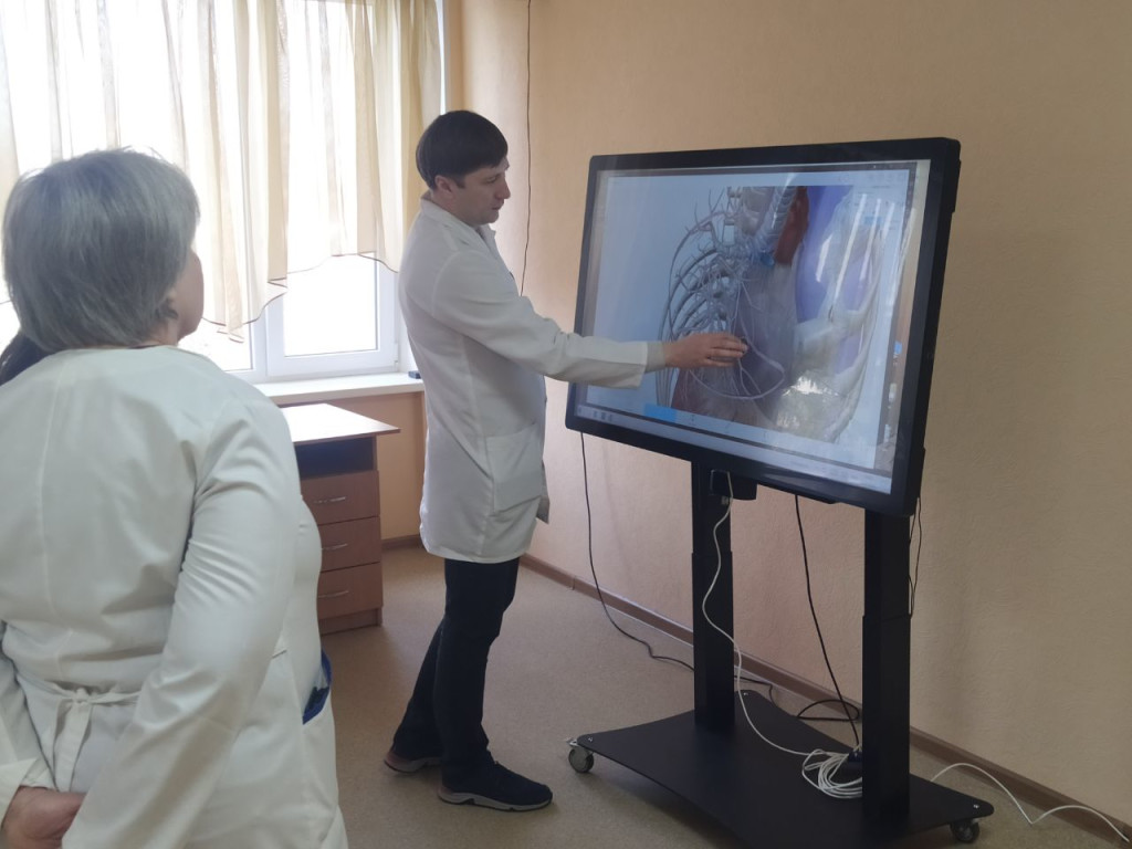 Особливості будови дихальної системи: Бінарне заняття для лікарів-інтернів