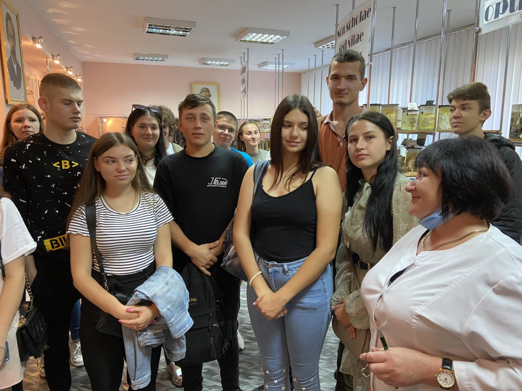 ІНТЕГРАТИВНЕ ЗАНЯТТЯ-ЕКСКУРСІЯ ДЛЯ МАЙБУТНІХ ЛІКАРІВ ТА ВЧИТЕЛІВ БІОЛОГІЇ.