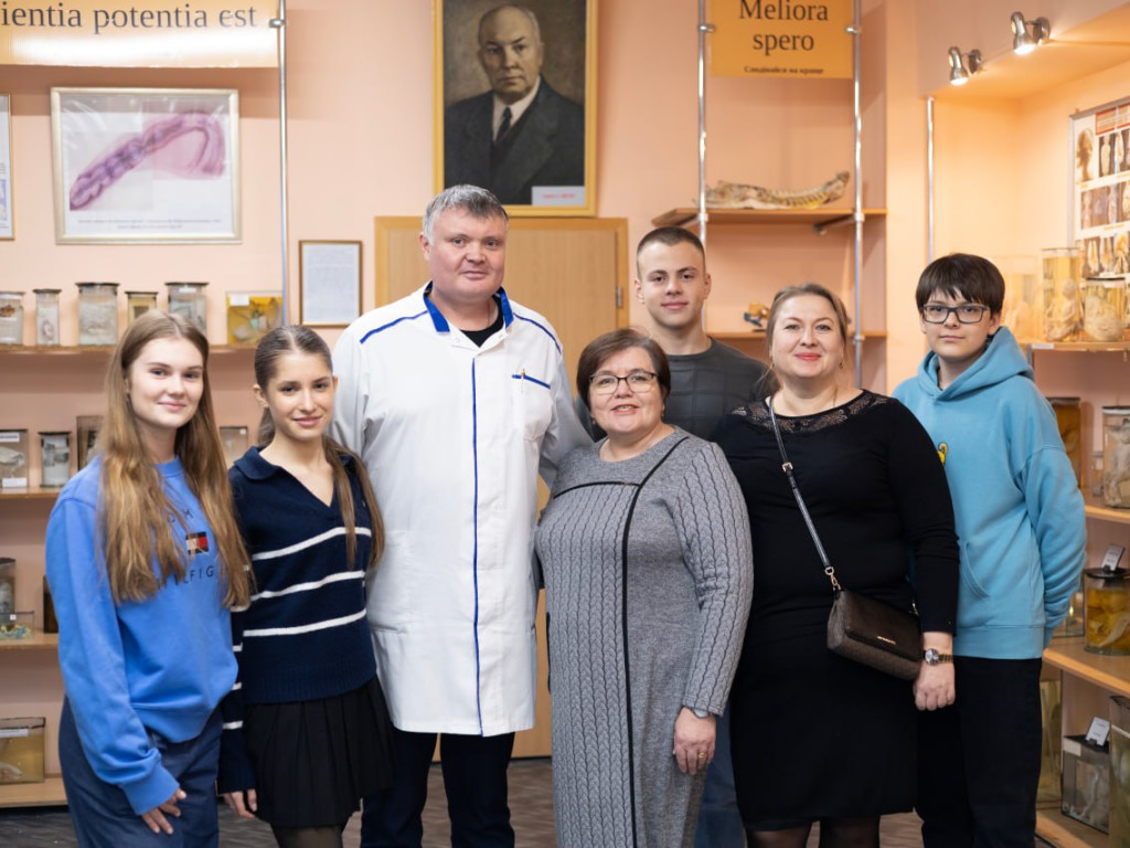 Від музею анатомії до VR-реальності: учні наукового ліцею №3 відкрили світ медицини на базі ПДМУ