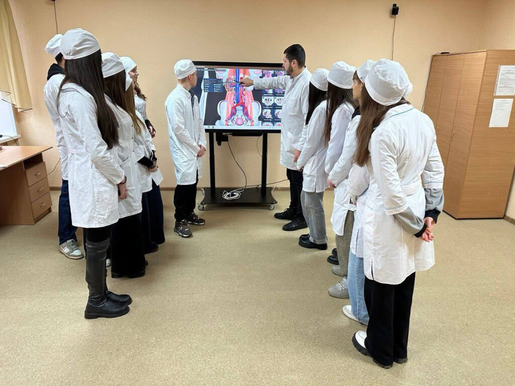 Впровадження імерсивних технології в освітній процес під час практичних занять.