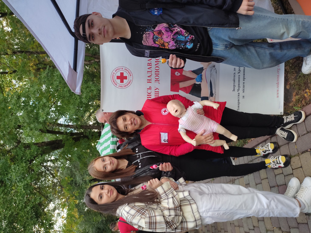 Навчись надавати першу медичну допомогу.