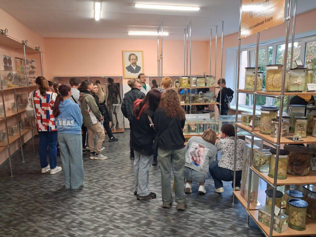 Учні Кулажинської ЗОШ І-ІІІ ступенів відвідали Музей кафедри анатомії людини ПДМУ