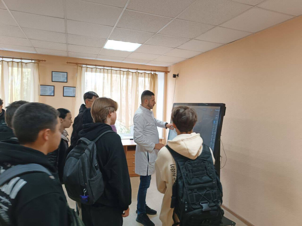 Учні 9 класу  Гімназії №12 Полтавської міської ради відвідали на екскурсії кафедру анатомії людини.