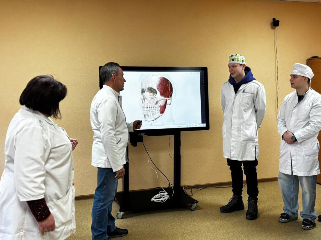 Бінарне заняття спільно з кафедрою пропедевтики ортопедичної стоматології