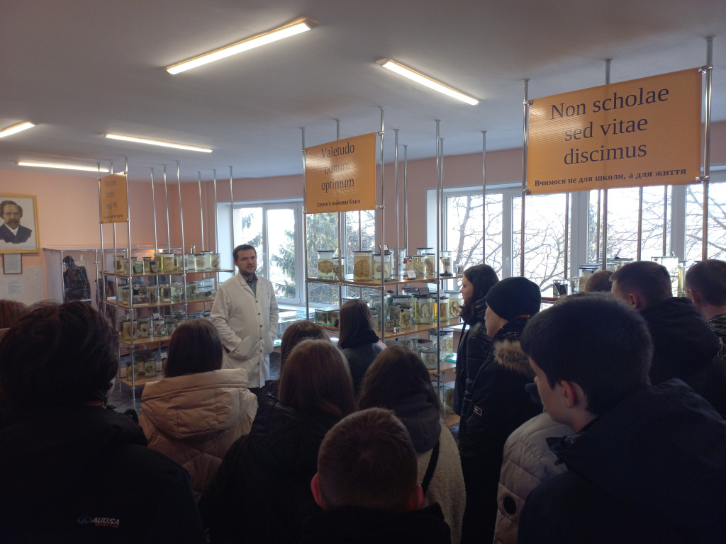 Комплекс екскурсій ознайомлення з медичною культурою для інших інститутів.