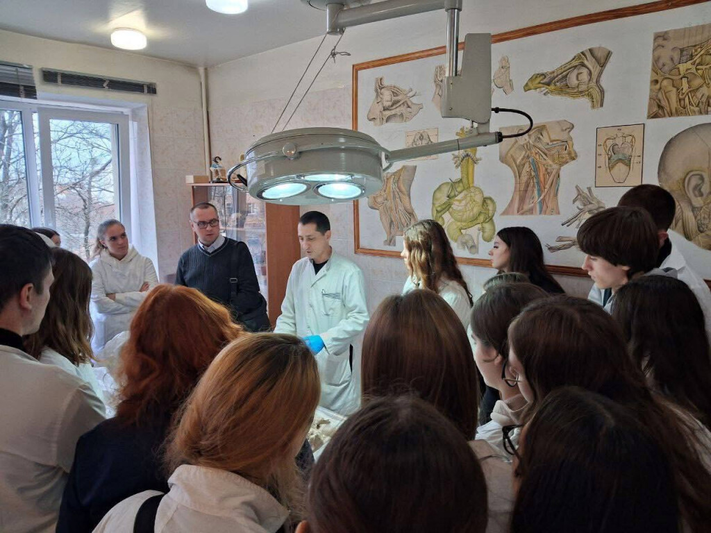 Імерсивна анатомія без меж: міжуніверситетське бінарне заняття