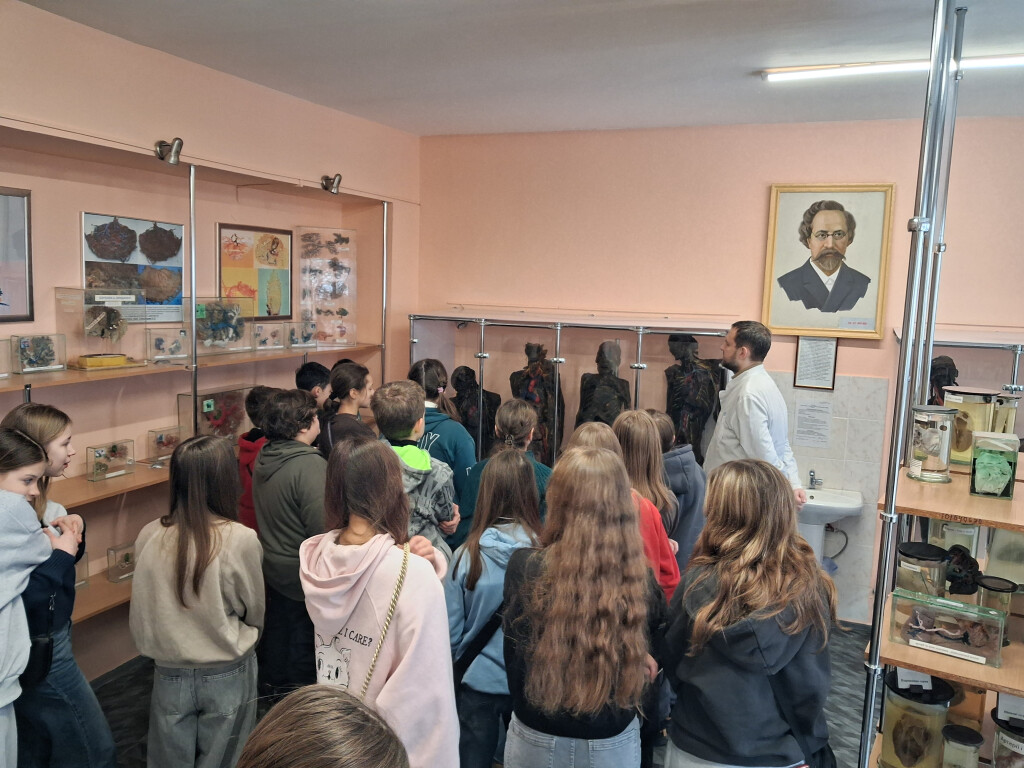 Виховна робота. Профілактика шкідливих звичок у середніх класах.