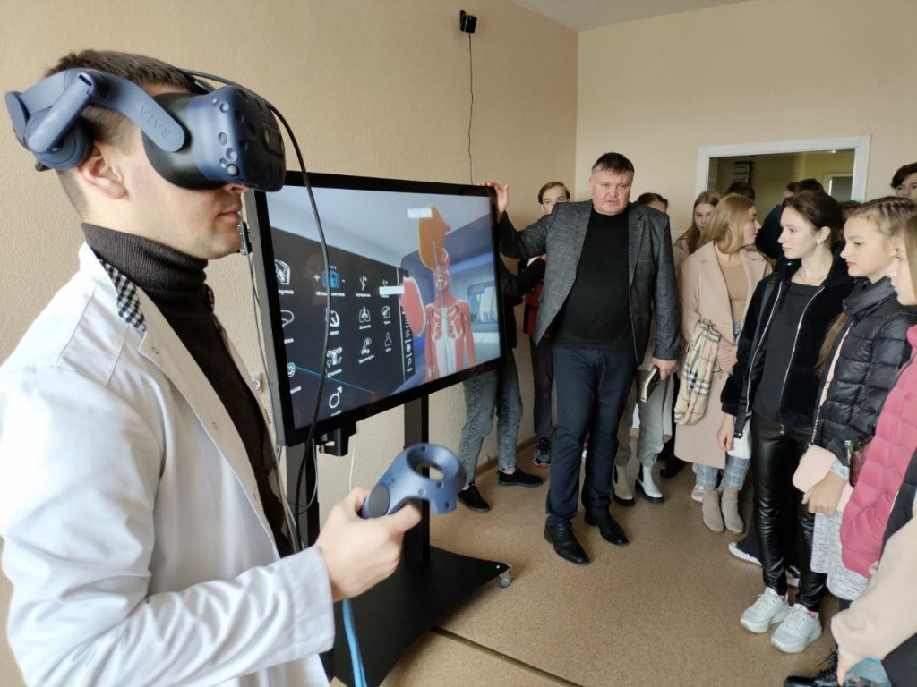 ІНТЕГРАТИВНЕ ЗАНЯТТЯ-ЕКСКУРСІЯ У ВИГЛЯДІ ПРОФІЛЬНОГО ЗАНУРЕННЯ НА КАФЕДРІ АНАТОМІЇ ЛЮДИНИ ПДМУ