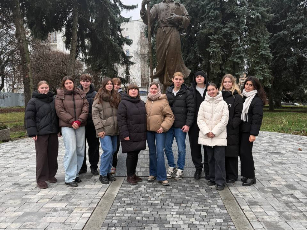 Вшановуємо великого філософа!