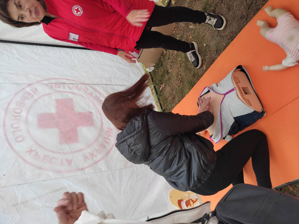 Навчись надавати першу медичну допомогу.