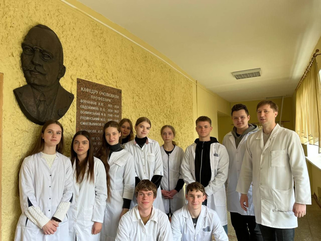 17 травня День науки в Україні – це свято інтелекту, пошуку та відкриттів !