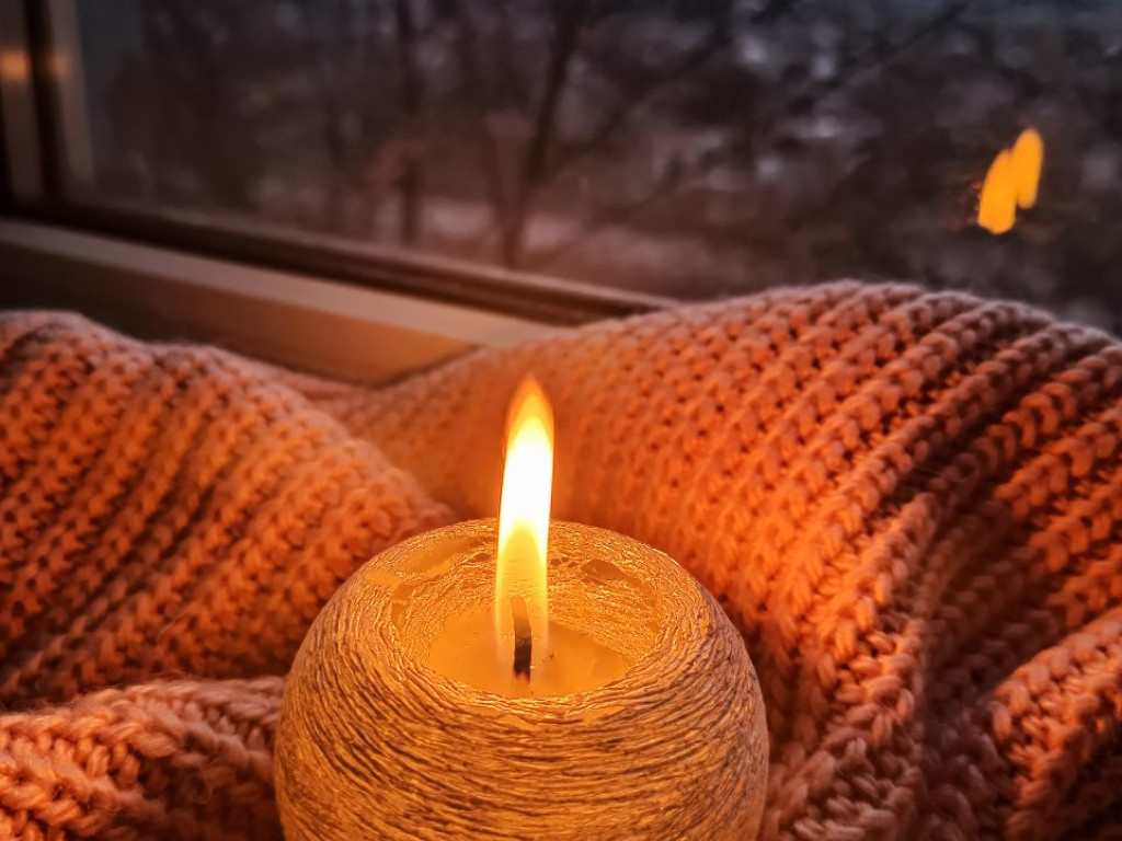 Традиційно в Україні проводять акцію «Запали свічку пам’яті».